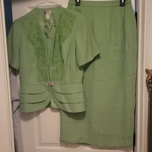 Justin Taylor Light Green Skirt Set with Embroidered Top